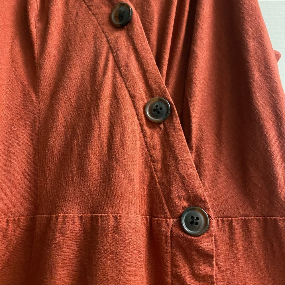 Urban outfitters linen blend Button-Front Midi with adjustable Straps - Picture 4 of 6
